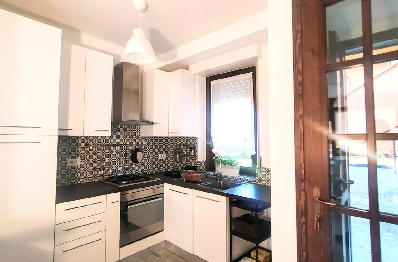 Sarah'S Place 梅纳焦 外观 照片